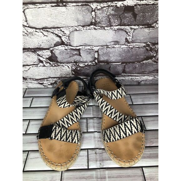 Frye & Co Kole White Black Asymmetrical Espadrilles Sandals Women Sz 8.5M US/39 - Picture 4 of 16